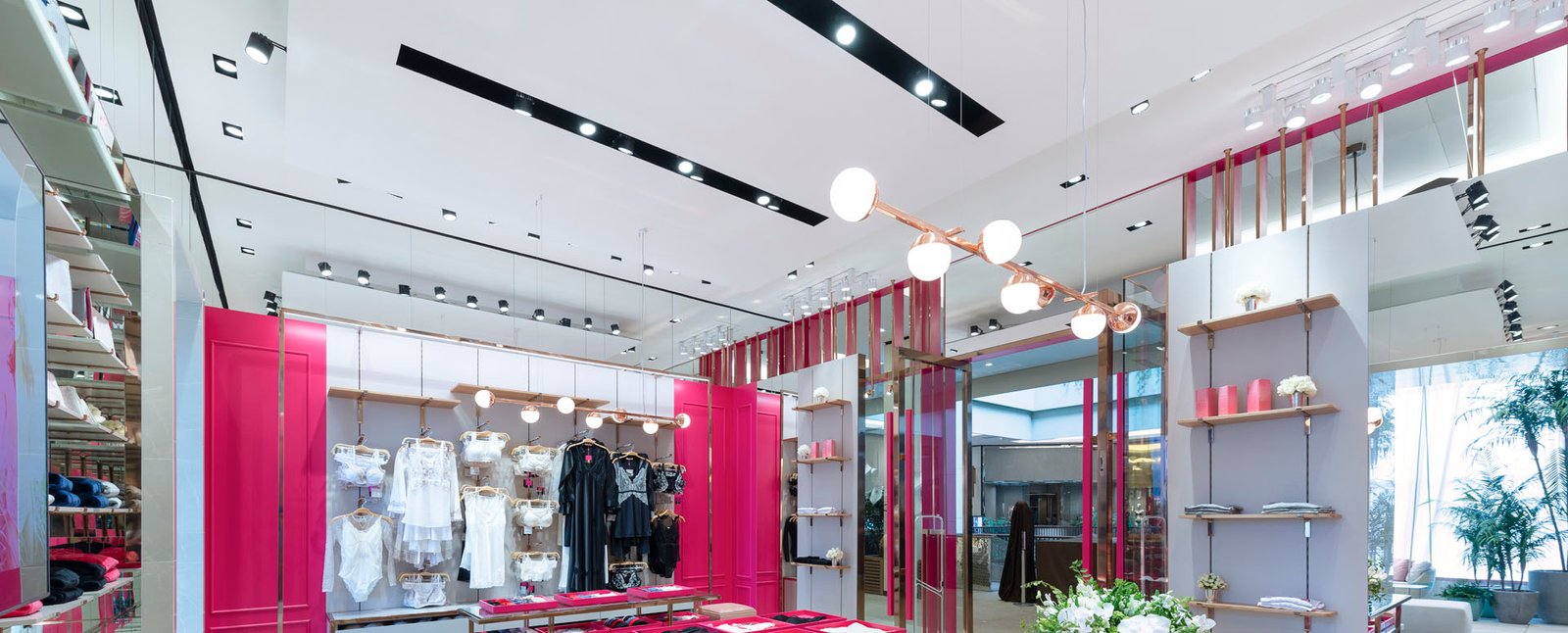 Projeto Luminotécnico La Rouge Belle